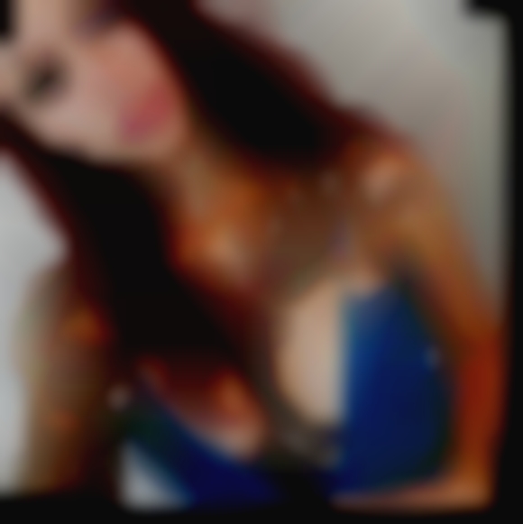 I'ma 19 year old mixed clubs mami from New Port Richey.